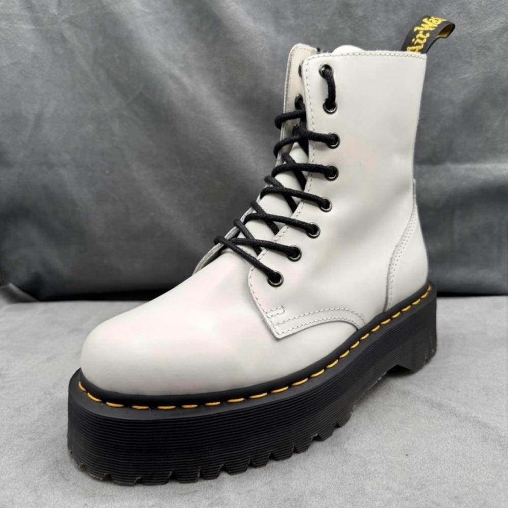 Dr. Martens Jadon Platform Boots Women’s US 8 White Smooth Leather Side Zip - Picture 5 of 11